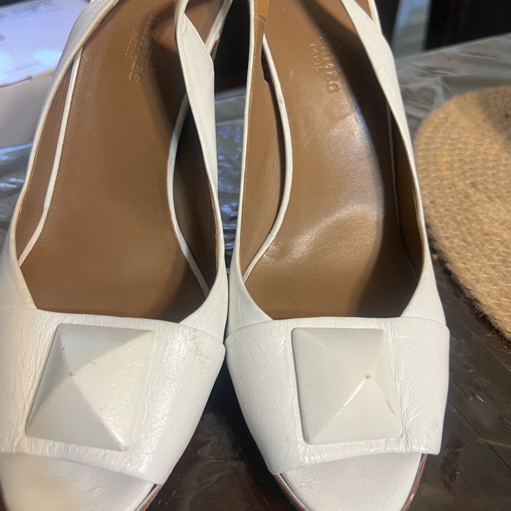 Hermes heel